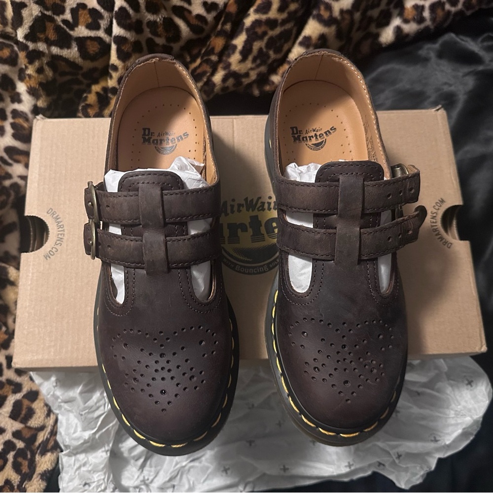 Dr. Martens 8065 Crazy Horse Mary Jane’s in Dark Brown